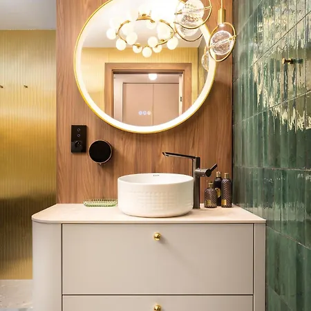 Golden Golf With Whirlpool, Garden And Free Parking Lejlighed